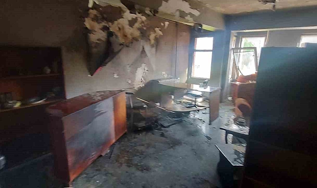 Yakutiye ilçesinde büro yangını paniğe sebep oldu