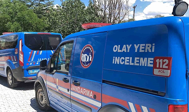Yalnız yaşayan yaşlı kadın, evinde kanlar içinde ölü bulundu