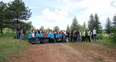 Yangınları önlemek için ormandaki çöpler toplandı
