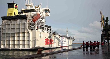 Yardım malzemesi taşıyan Yeni 'İyilik Gemisi' Gazze'ye uğurlandı