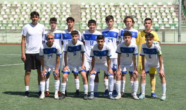 Yunusemre&#039;nin u15&#039;leri Türkiye Şampiyonası&#039;na katılmaya hak kazandı