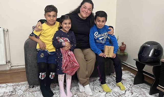 Yüzlerce engelli, kimsesiz ve yoksul çocuğu evladı gibi bağrına bastı