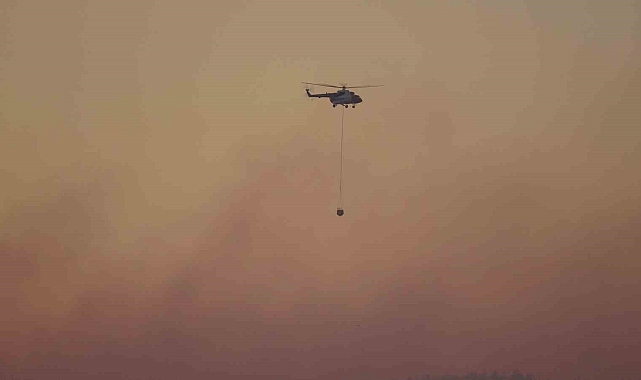 14 saattir kontrol altına alınamayan yangına havadan müdahale başladı