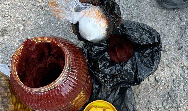 153 gram uyuşturucu madde. salça kavanozuna saklandı