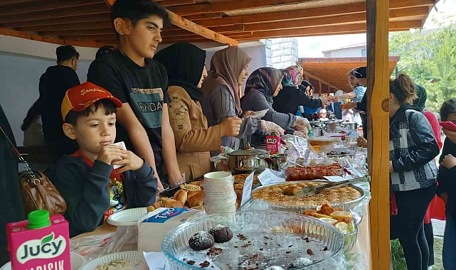 30 yöreye ait yemekler görücüye çıktı