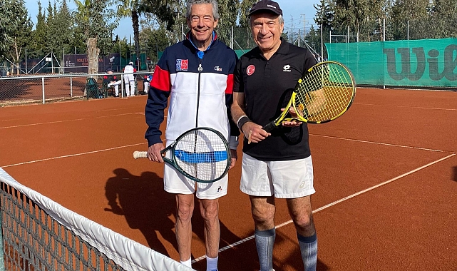 75 yaşındaki milli tenisçinin göğsünden 12 santimlik dev kitle çıktı