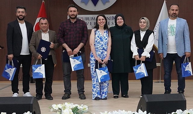 Akademik giysi ve ödül töreni gerçekleştirildi