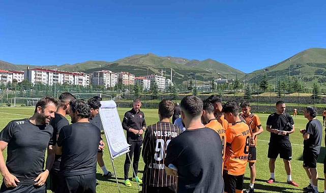 Antrenör eğitim programları, oluşturulan yeni metodoloji çerçevesinde düzenleniyor