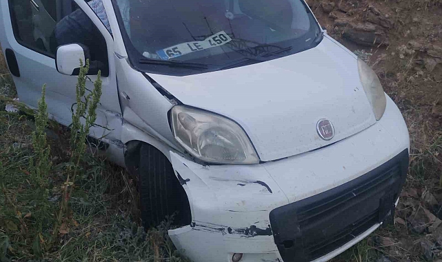 Araç kontrolden çıktı, 1 kişi yaralandı