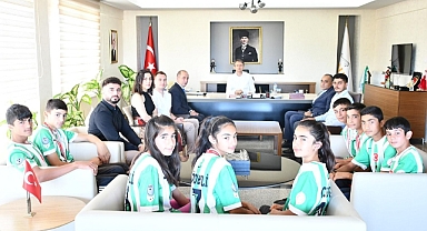 Aralık Kaymakamı şampiyonları ağırladı