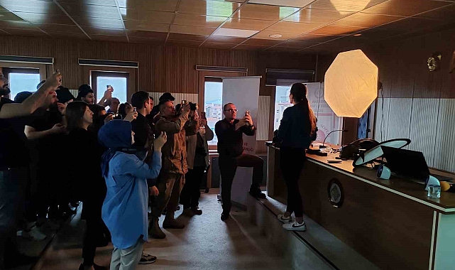 Ardahan&#039;da 3 gün süreyle Fotoğrafçılık Eğitimleri düzenlendi