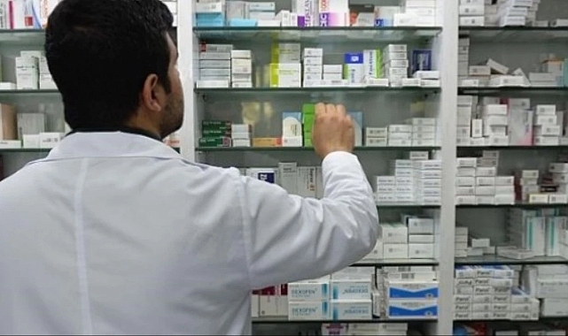 Arefe günü eczaneler açık mı?!