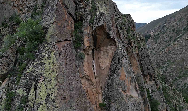 Atatürk silüeti görenleri şaşırtıyor