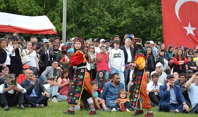 Atatürk silüeti oluşmasından esinlenilerek düzenlenen Damal Şenlikleri başladı
