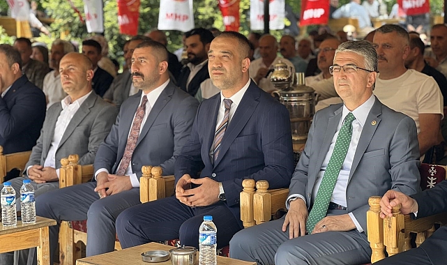 Bayramlaşma programına katılım yoğun oldu