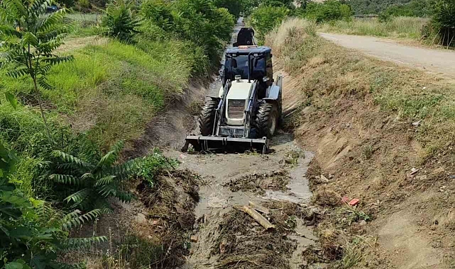 Bilecik&#039;in Bayırköy Beldesinde Hem İlaçlama Çalışmaları Hem De Temizlik Çalışmaları Devam Ediyor