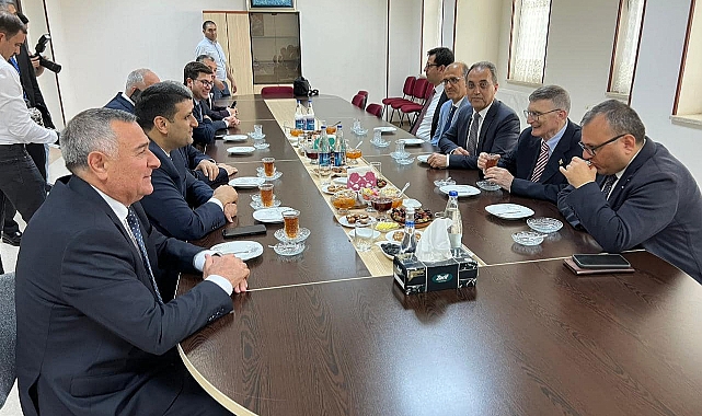 Bilim Galaksisinde Ay-Yıldızla Parlayan Türk Sancağı