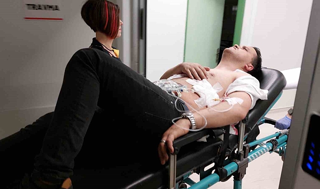 Çalıştığı restoranda, müşteri tarafından bıçaklandı