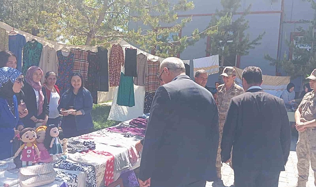 Çıldır Halk Eğitim Merkezi tarafından sergi düzenlendi