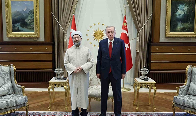 Cumhurbaşkanı Erdoğan, Diyanet İşleri Başkanı Erbaş&#039;ı kabul etti