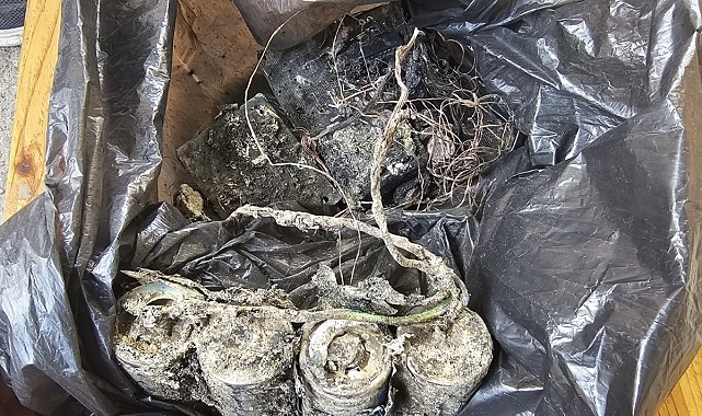 El yapımı patlayıcı mahallenin ortasında patlatıldı