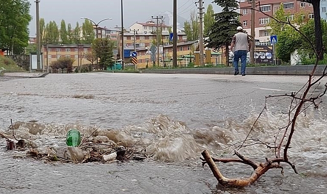 Erzurum için kuvvetli gök gürültülü sağanak yağış uyarısı