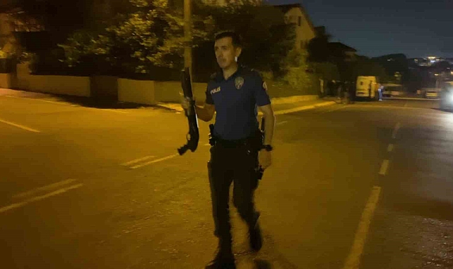 Gazetecilere röportaj vermeden silahı bırakmam dedi