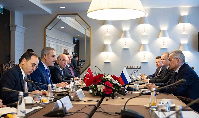 Hakan Fidan, Moskova&#039;da Şoygu ile bir araya geldi