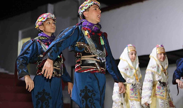 Halk Oyunları Şöleni