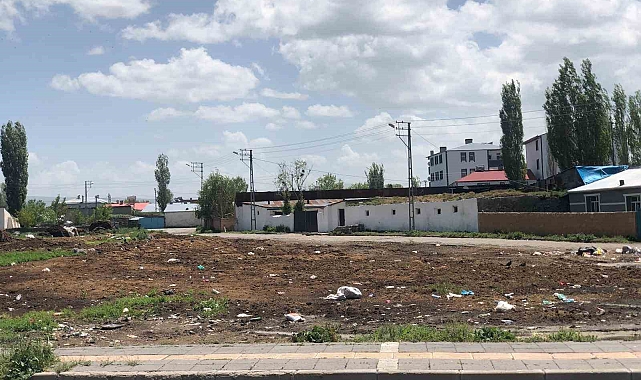 Hayvan gübreleri etrafa pis koku yayarken, insan sağlığını da olumsuz etkiliyor