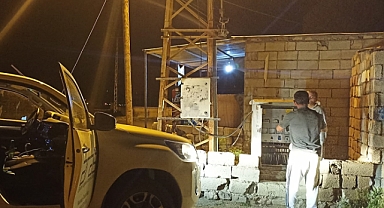 Iğdır’da fırtına elektrik kablolarına zarar verdi