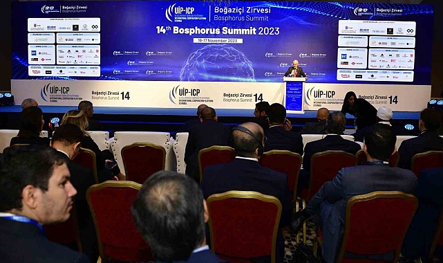 İstanbul, &#039;Geleceğe Köprüler Kurmak&#039; temasıyla &#039;dünyayı&#039; ağırlayacak