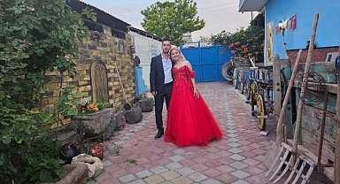 Karakoyunlu Ata Ocağında nişanlı çifte 'Maşna' çektirildi