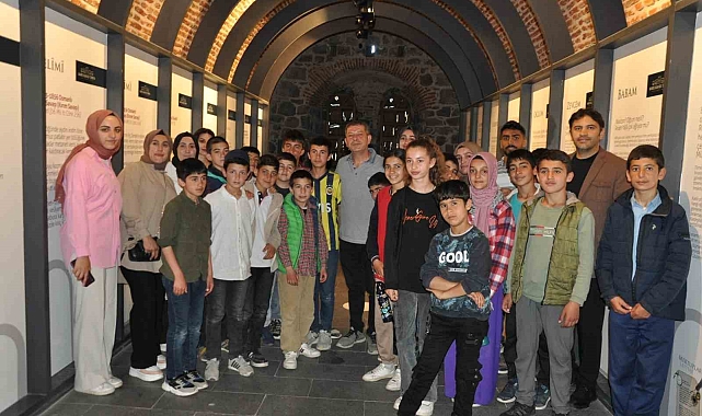 Kars&#039;ta ortaöğretim öğrencileri tarihi yerinde öğreniyor