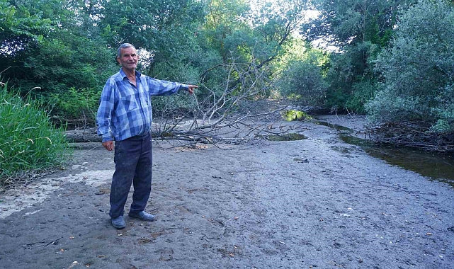 Kuraklığın en net fotoğrafı: Yüzüp balık tuttukları nehirde şimdi yürüyerek geziyorlar