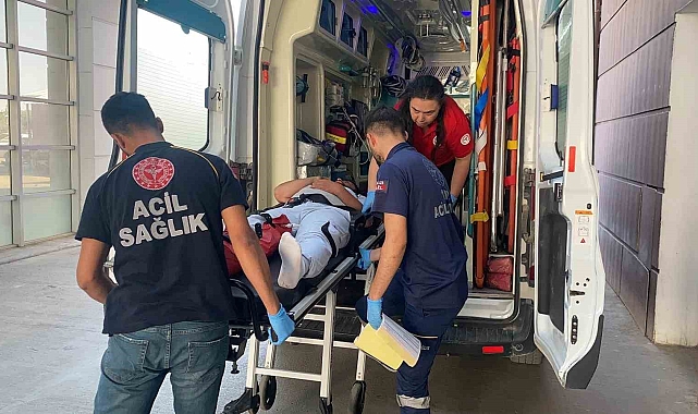 Motosiklet ile otomobil çarpıştı: 1 yaralı