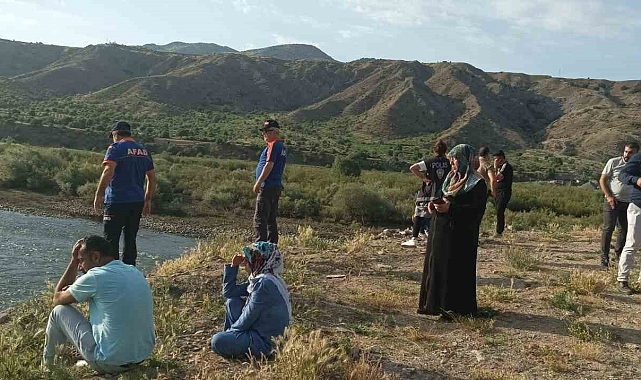 Murat Nehri&#039;nde kaybolan çocuğu arama çalışmaları sürüyor
