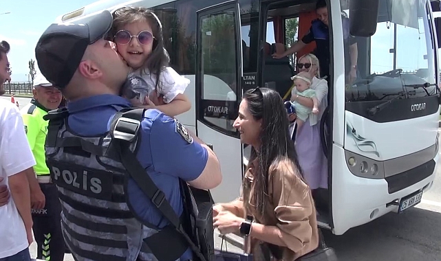 Nöbetçi polislere, ailelerinden sıra dışı sürpriz