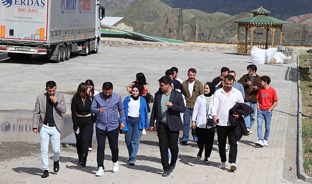 Öğrenciler, saha gezileriyle derste öğrendiklerini pekiştirme imkanı buldu
