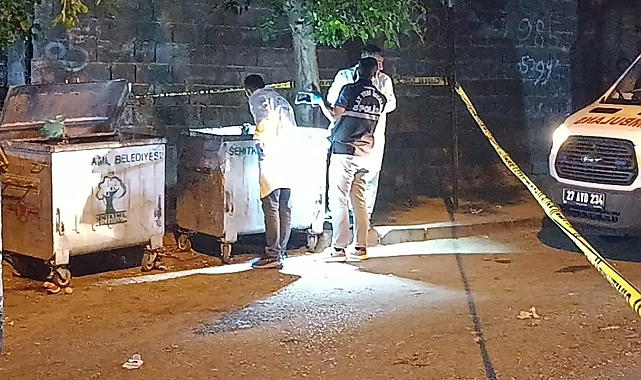 Öldürdüğü karısını çuvalla sırtlayarak çöpe attı