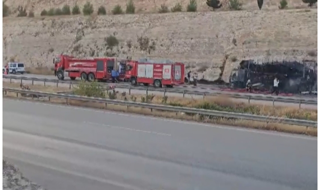 Palet yüklü tır küle döndü