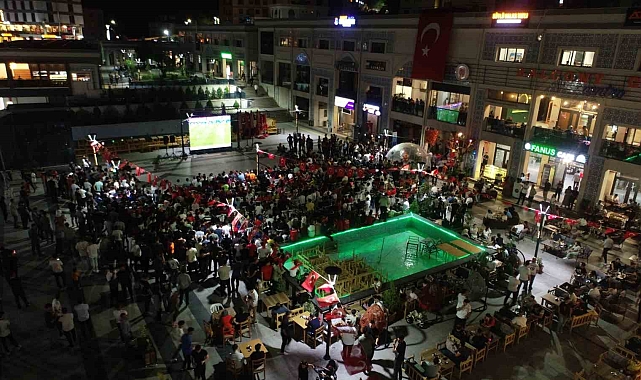 Şırnak, A Milli Futbol Takımı ile tek yürek oldu