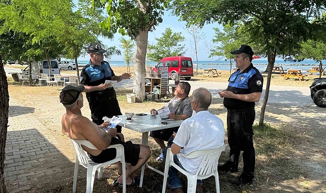 &quot;Tedbiri Bırakma, Akıntıya Kapılma Projesi&quot; çerçevesinde broşürler dağıtıldı