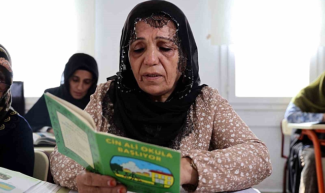 Yaşlılar, azmiyle örnek oluyor