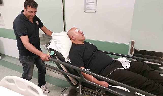 Yumruklarla doktora saldırıp burnunu kırdı