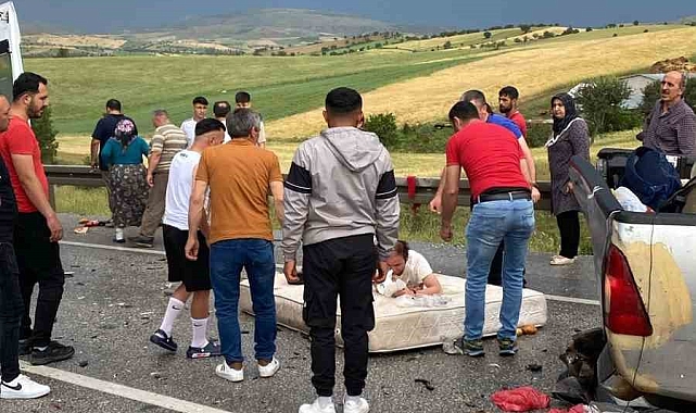 Zincirleme kazada 10 kişi yaralandı