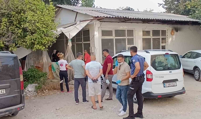 86 yaşındaki kimsesiz adam virane yapıdaki kanepede ölü bulundu