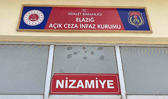 Açık Cezaevinin tellerini keserek içeri girip husumetlilerini ayağından yaralayarak kaçtılar
