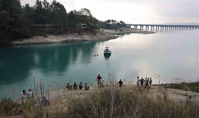 Adana&#039;da bir genç serinlemek için girdiği Göl&#039;de kayboldu