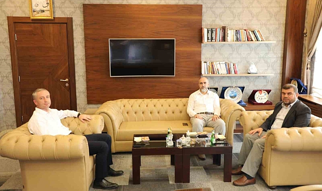 Ağrı İl Müftüsü, Milli Eğitim Müdürü Kökrek&#039;i makamında ziyaret etti